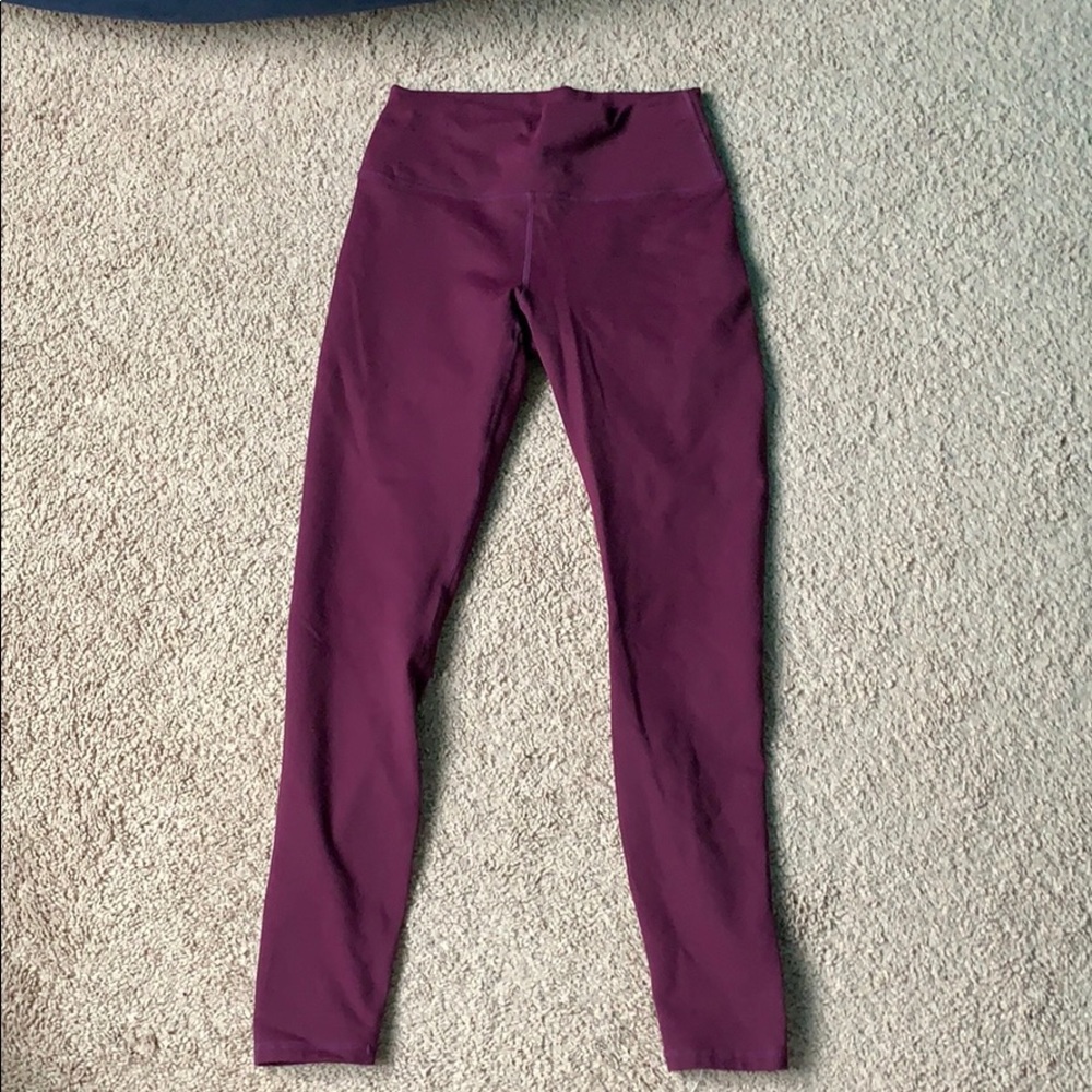 Maroon fabletics leggings